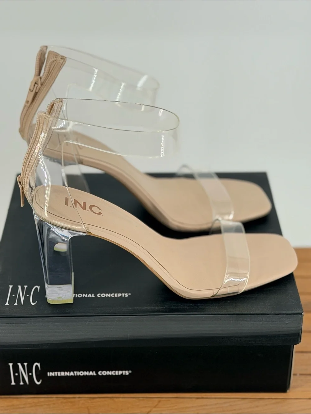 New Women’s INC International Concepts Clear Heel Sandals in Nude size 9.5 M